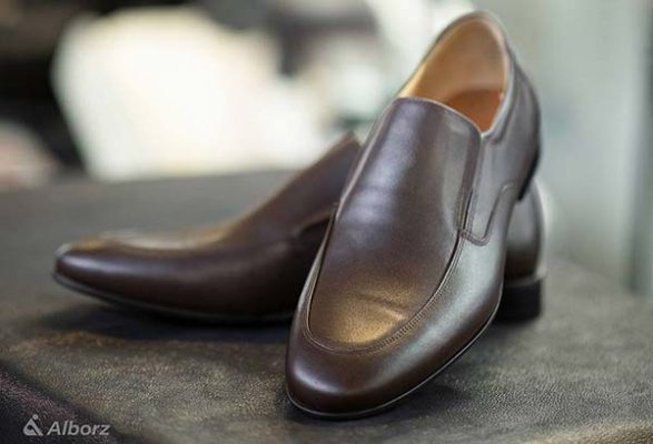 در خرید کفش اداری به چه نکاتی توجه کنیم؟